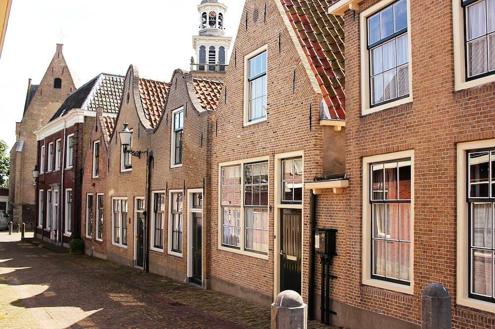 Ganze Wohnung, Aim2Stay: cosy guesthouse for 2 in historic Haastrecht near Gouda in Haastrecht, Groene Hart