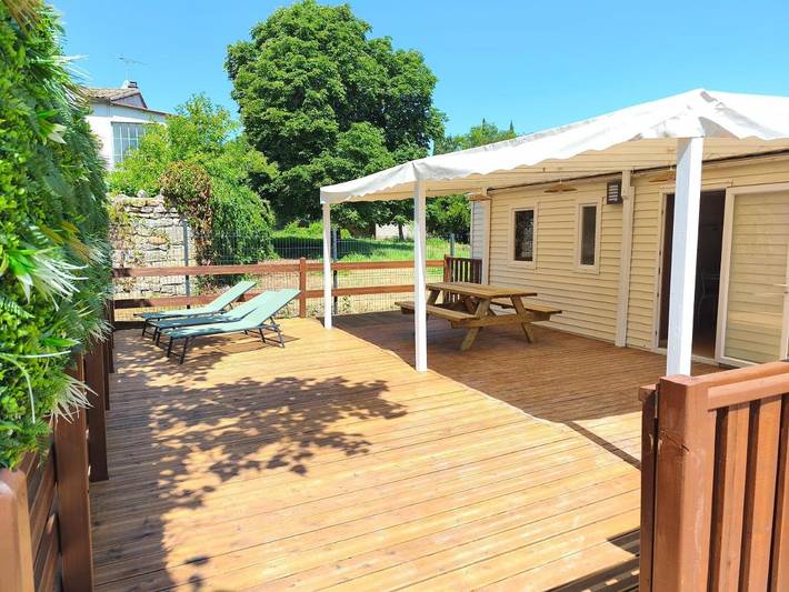 Vakantiewoning voor 6 personen, with Balkon and Terras as well as Kinderzwembad and Zwembad in Pradons