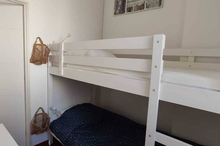 Gîte pour 4 personnes dans Plage de l'Almanarre - 2