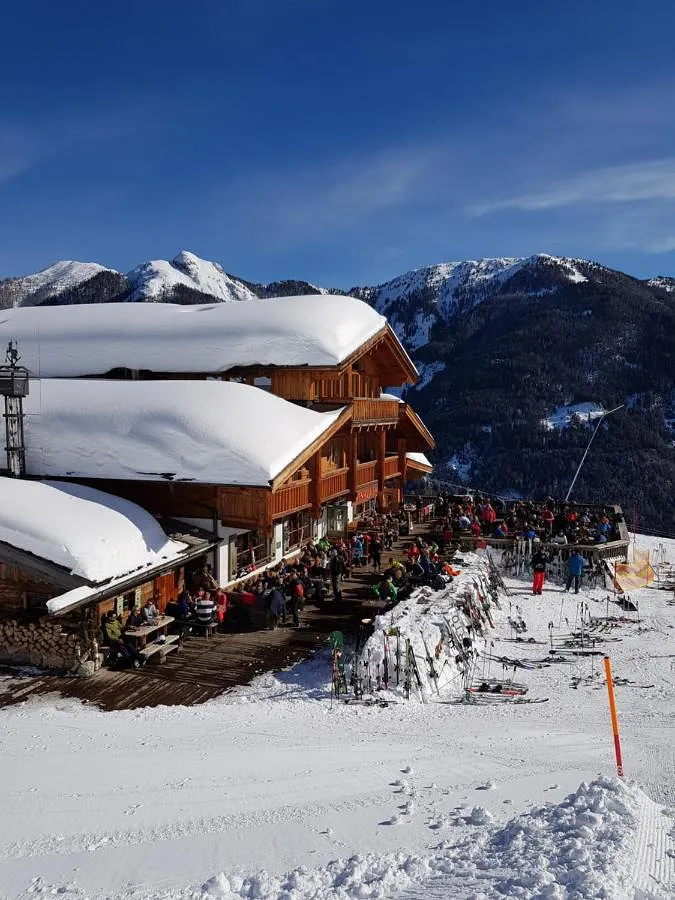 Ferienwohnung für 10 Personen, mit Ausblick und Balkon sowie Sauna - 1
