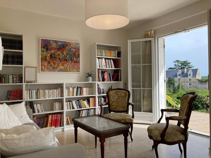 Location de vacances pour 10 personnes, avec Balcon et Terrasse ainsi que Jardin et Vue à Montrésor - 2