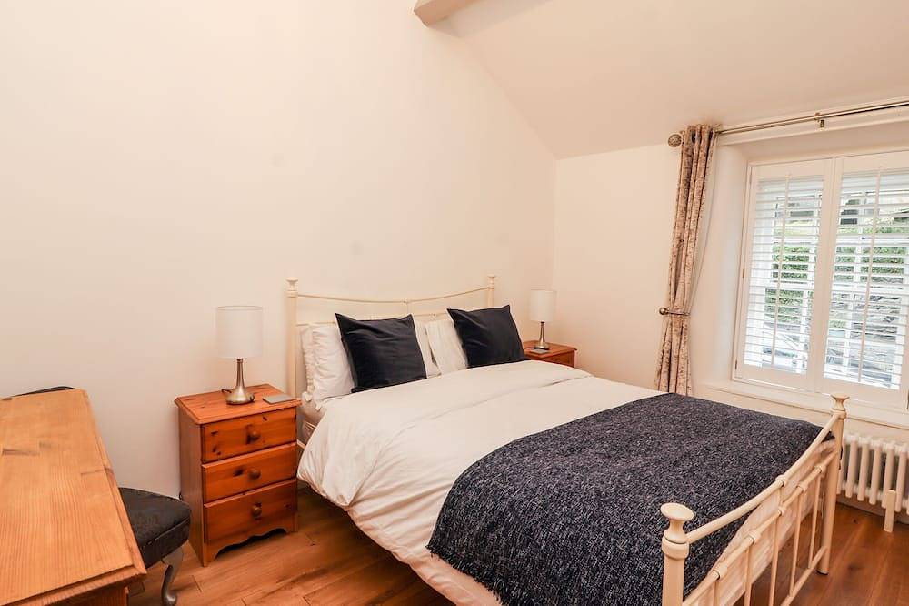 Glan Y Ddol, pet friendly, character holiday cottage in Trefriw in Trefriw, Snowdonia