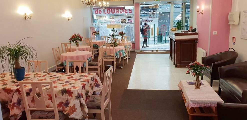 Hôtel pour 2 personnes, avec vue et balcon dans Musée Sainte Bernadette Moulin Lacadé Maison Paternelle - 2