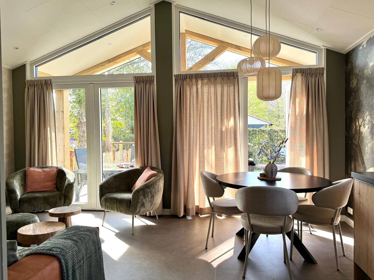 Bungalowpark Mooyeveld — Dünenhütte 76 für 4 Personen erwartet im Mai 2025 in Egmond-Binnen, Niederländische Nordsee