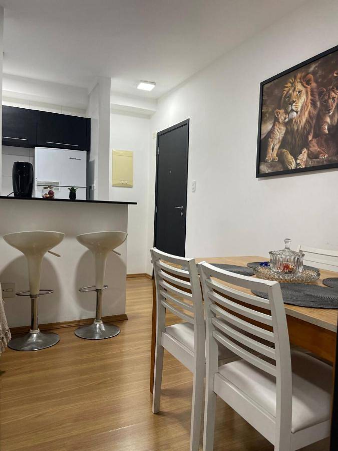 Appartement de vacances pour 2 personnes, avec piscine et sauna ainsi que balcon et vue, animaux acceptés