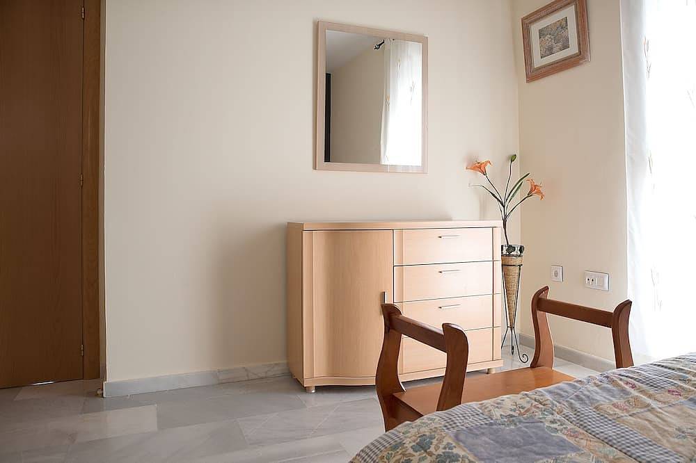 Vacaciones para familias, 8 personas. Playa y golf in Retamar, Almería