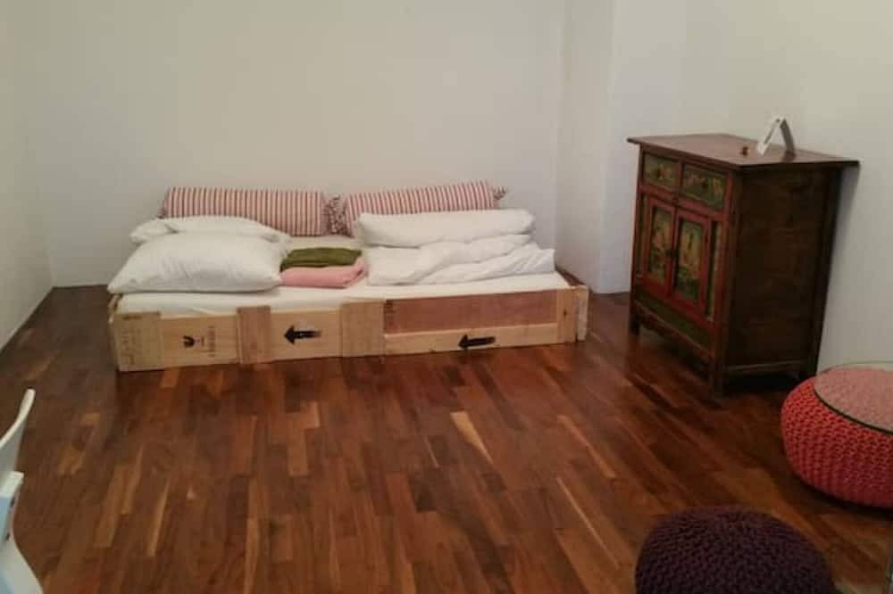 Ganze Wohnung, Appartment mit eigenen Garten in Schwabing in München Schwabing, München