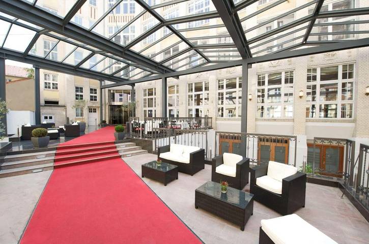 Hotel für 4 Personen, mit Terrasse und Ausblick in Berliner Mauer - 2