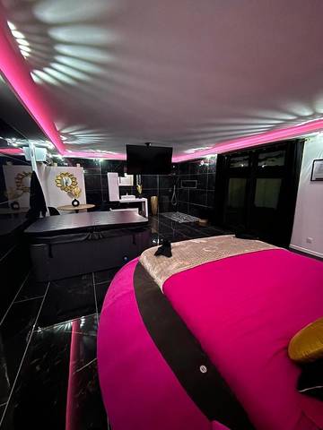 Gîte pour 2 personnes, avec jardin et jacuzzi à Villetelle