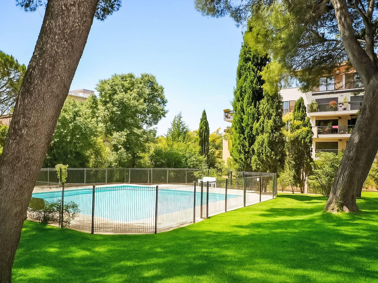 Geheel appartement, Pigonnet in Aix-en-Provence, Aix-en-Provence en omgeving