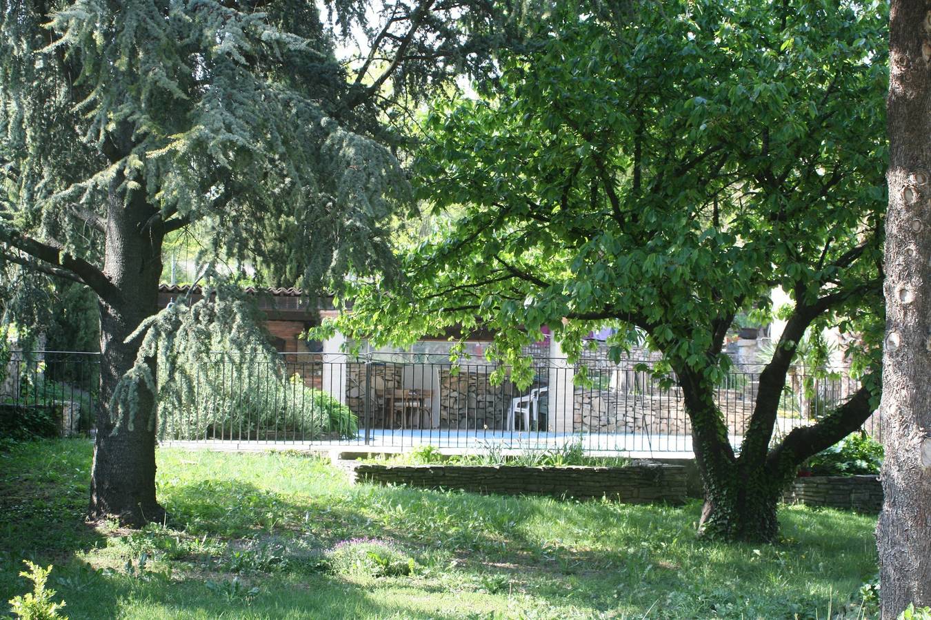 Ferienhaus 'La Maison De Yana' mit privatem Pool, Gemeinschaftsterrasse und Wi-Fi in Saint-Marcel-d'Ardèche, Privas