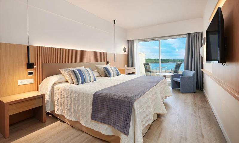 Hotel für 2 Personen, mit Balkon und Whirlpool sowie Terrasse und Garten in Sa Coma - 2