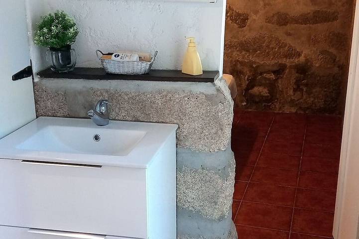 Gîte pour 2 personnes, avec jardin dans Árvore - 2