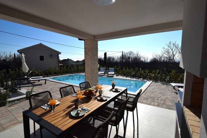 Dom wakacyjny dla 6 osób, zwierzęta dozwolone w Kras