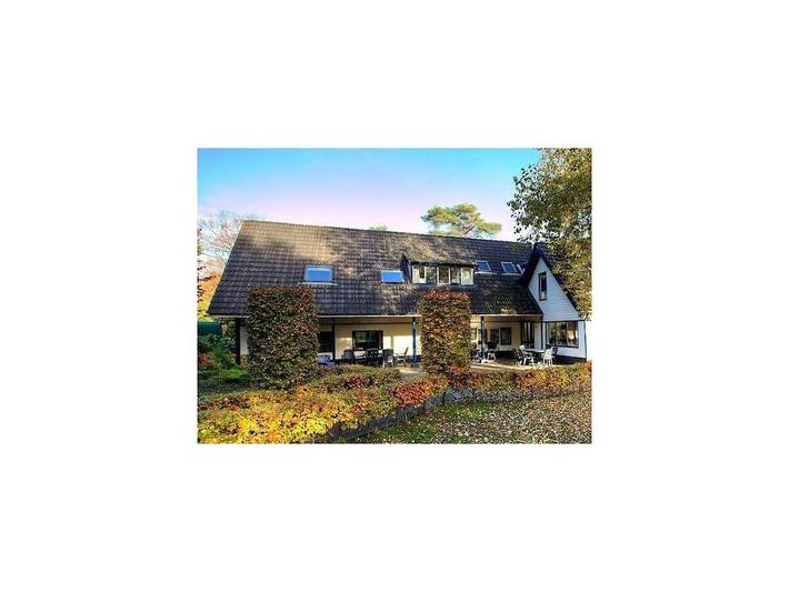 Villa voor 12 personen, met Terras en Tuin in Beekbergen