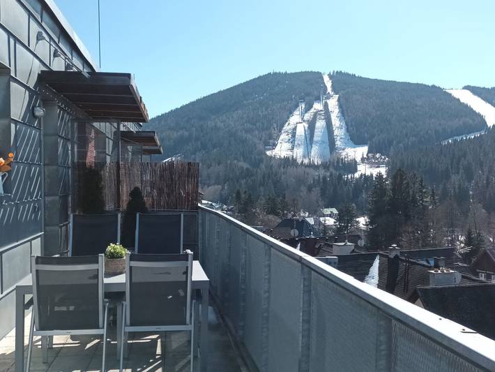Ferienwohnung für 4 Personen, mit Ausblick und Terrasse in Harrachov