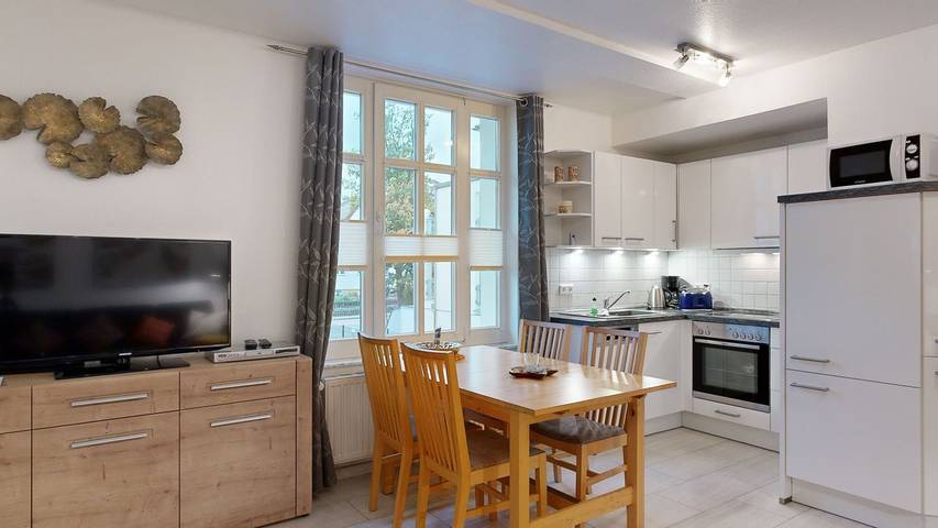 Ferienwohnung für 4 Personen, mit Garten und Sauna in Binz - 3