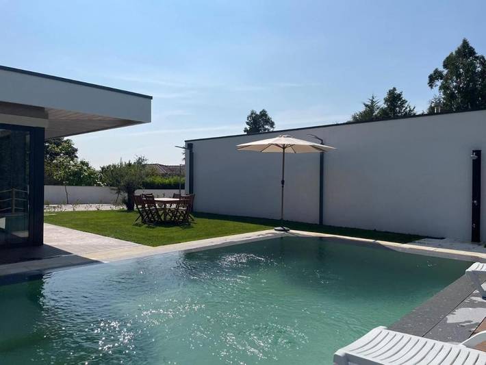 Location de vacances pour 4 personnes, avec jardin et piscine ainsi que vue et terrasse dans Caniçada - 4
