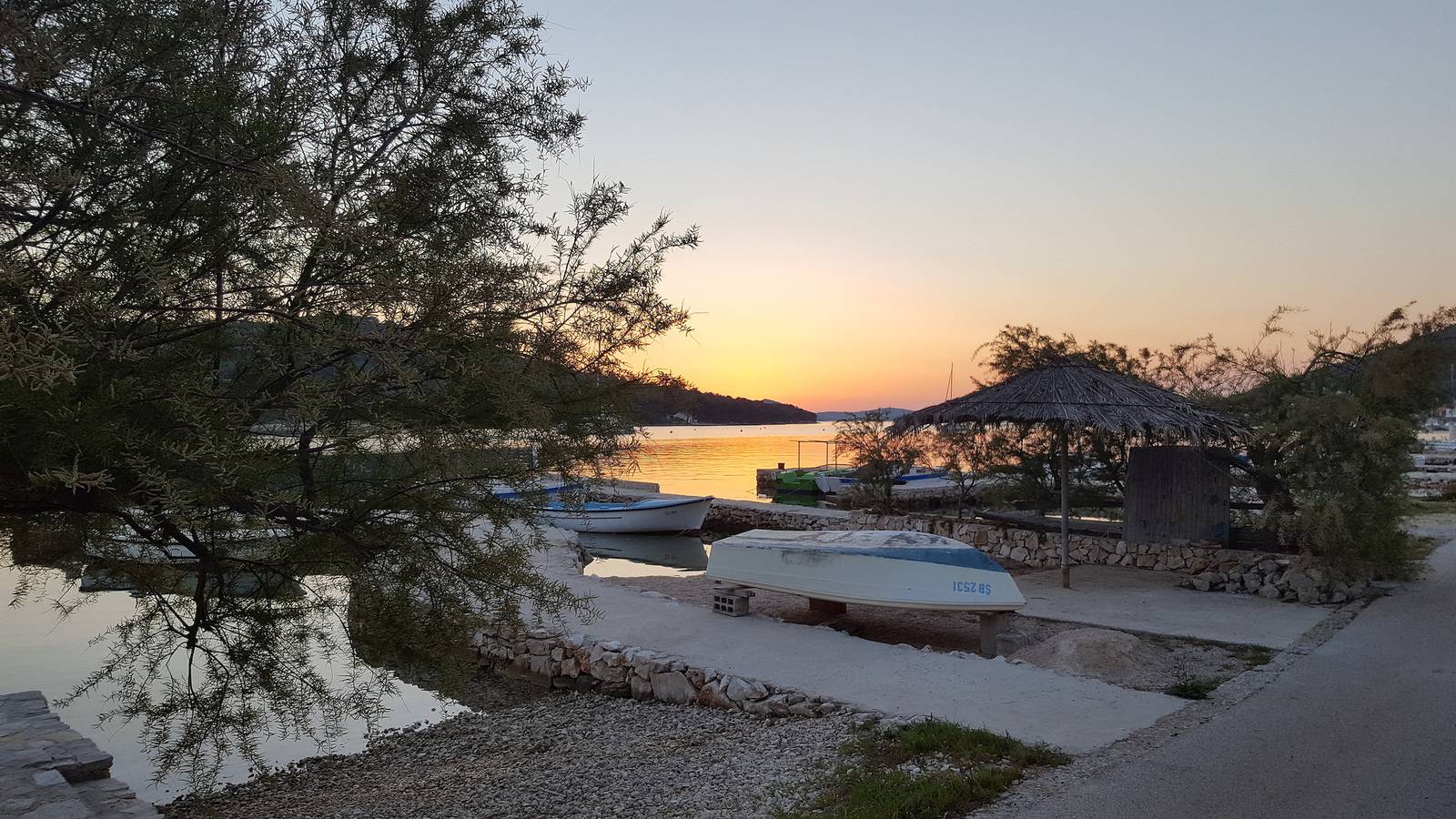 Geheel vakantieappartement, Vakantieappartement voor 5 personen met uitzicht in Dalmatische eilanden