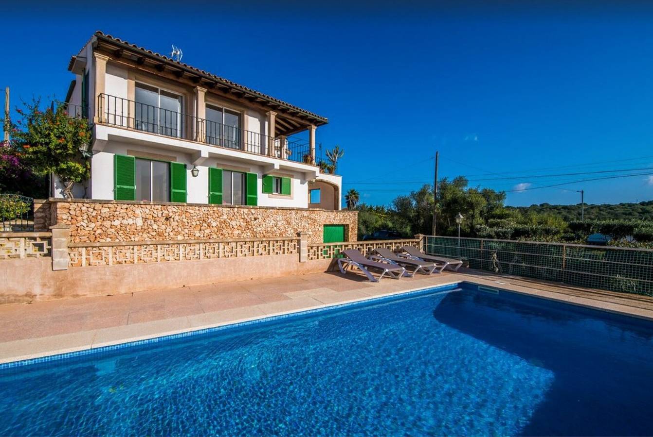 "Algueret" près de la mer avec vue sur la mer, piscine, Wi-Fi, climatisation et jardin ; parking in Portopetro, Santanyí