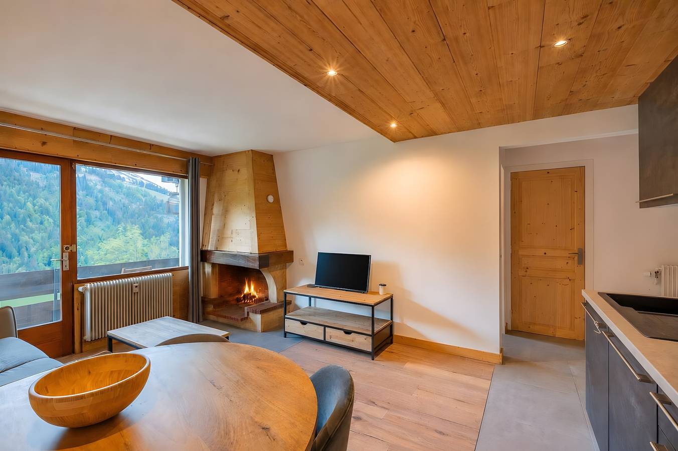 Ganze Wohnung, Ferienwohnung 'Soladret' mit Bergblick und Balkon in La Clusaz, Annecy und Umgebung