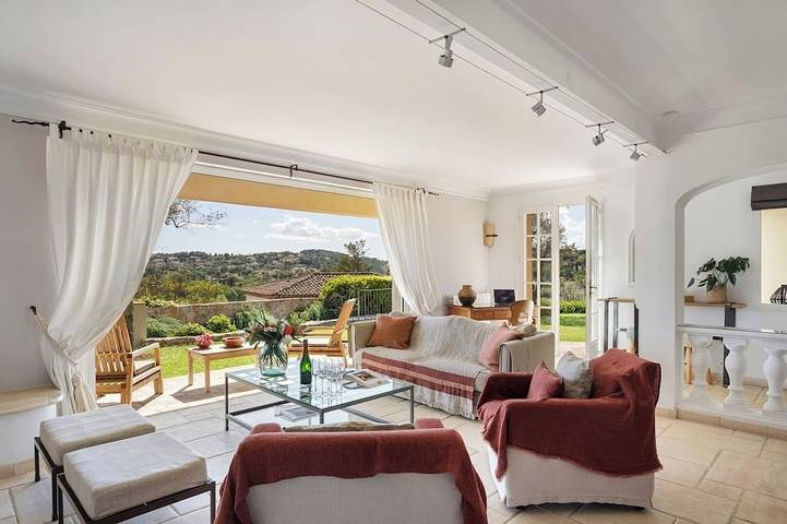 Villa pour 8 personnes, avec jacuzzi et jardin ainsi que sauna et terrasse à Valbonne - 2