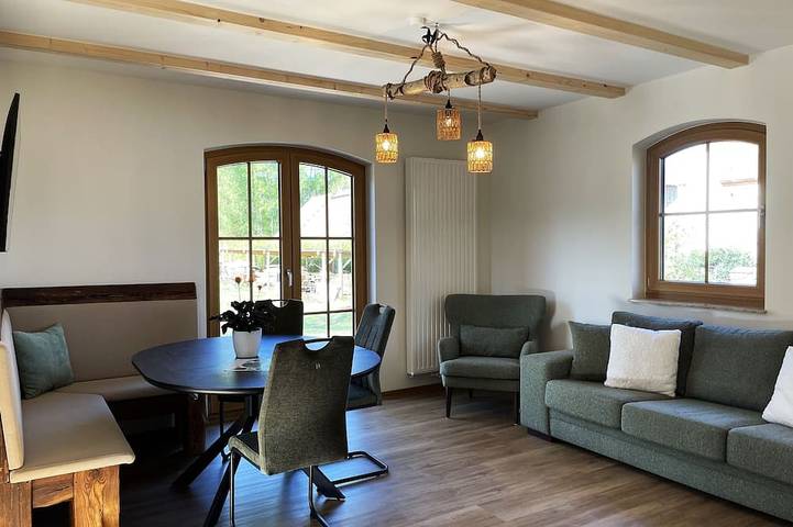 Ferienwohnung für 6 Personen, mit Terrasse und Sauna in Hoyerswerda