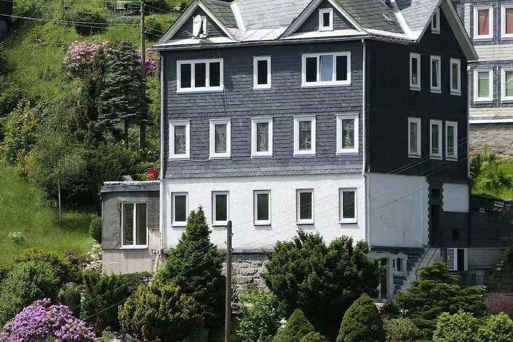 Ferienwohnung für 2 Personen, mit Garten und Terrasse, mit Haustier in Lauscha