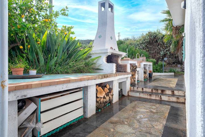 Casa di campagna 'La Villa Del Relax' con vista sulle dolci colline, terrazza e Wi-Fi in Sennori, Provincia di Sassari