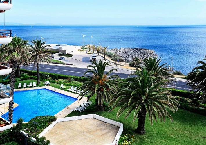 Casa rural para 4 personas, con vistas además de jardín y piscina en Estoril - 2