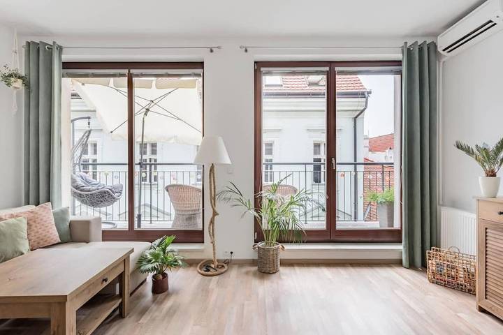 Ferienwohnung für 4 Personen, mit Balkon und Ausblick in Bratislava