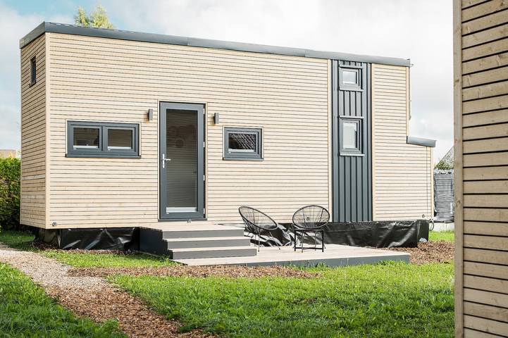 Casa de vacaciones 'Tiny House Raum Käpsele' con terraza privada, Wi-Fi y aire acondicionado in Laichingen, Laichingen Region