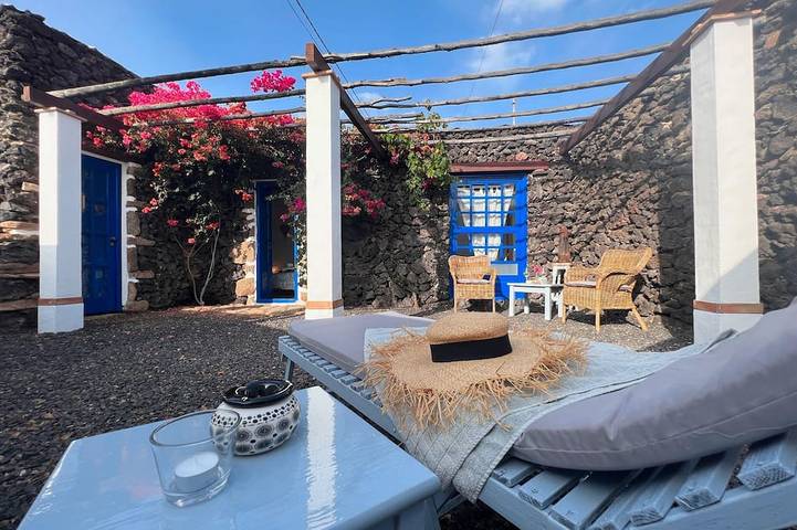 Villa for 2 people, with garden - 1