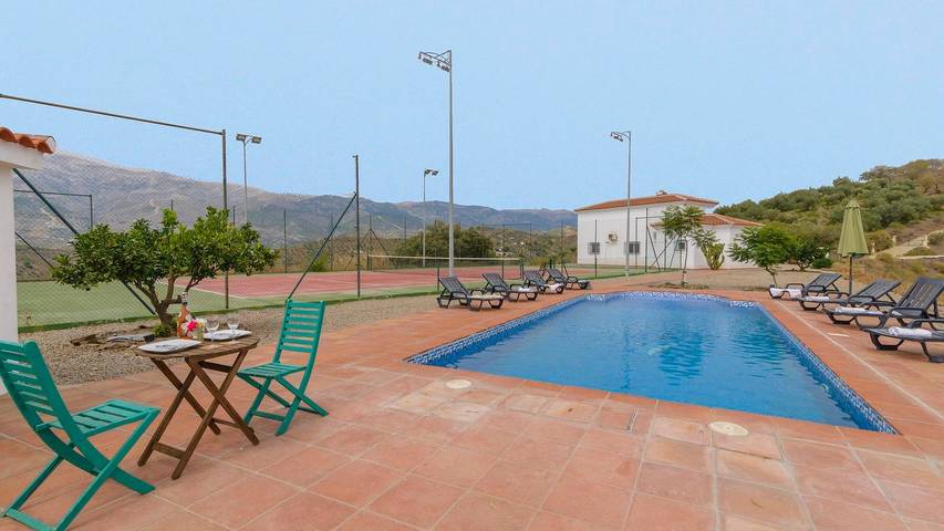 Casa rural para 8 personas, con balcón/terraza y piscina en Arenas - 3