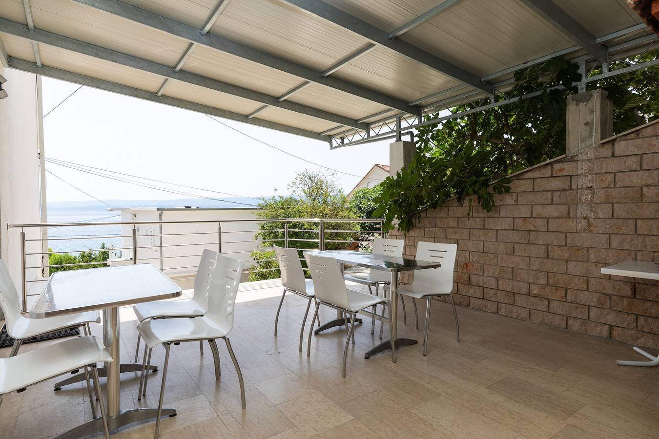 Entire apartment, Two bedroom apartment with terrace and sea view Duće, Omiš A-2992-b in Dugi Rat, Omiš-Riviera