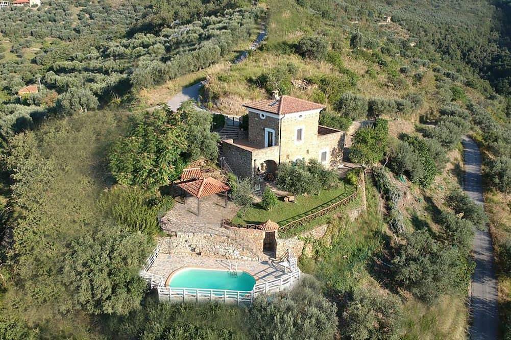Villa per 5 Persone in San Mauro Cilento, Cilento