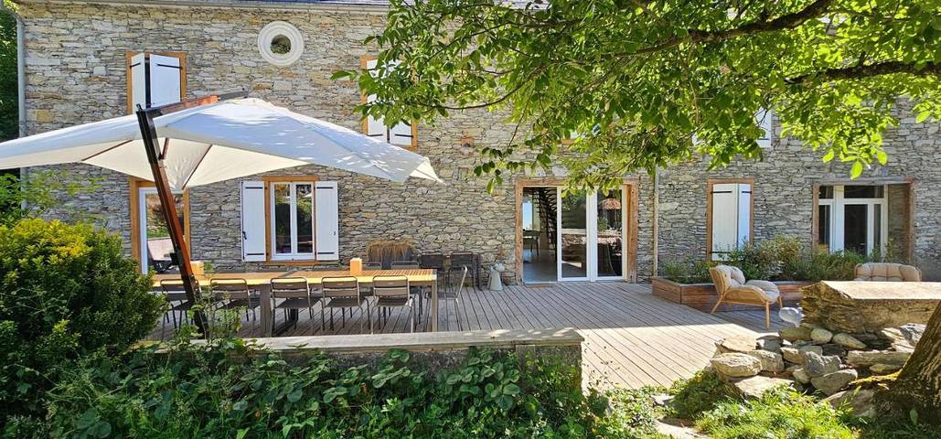 Gîte pour 4 personnes, avec sauna et piscine ainsi que jardin et vue à Antignac - 2