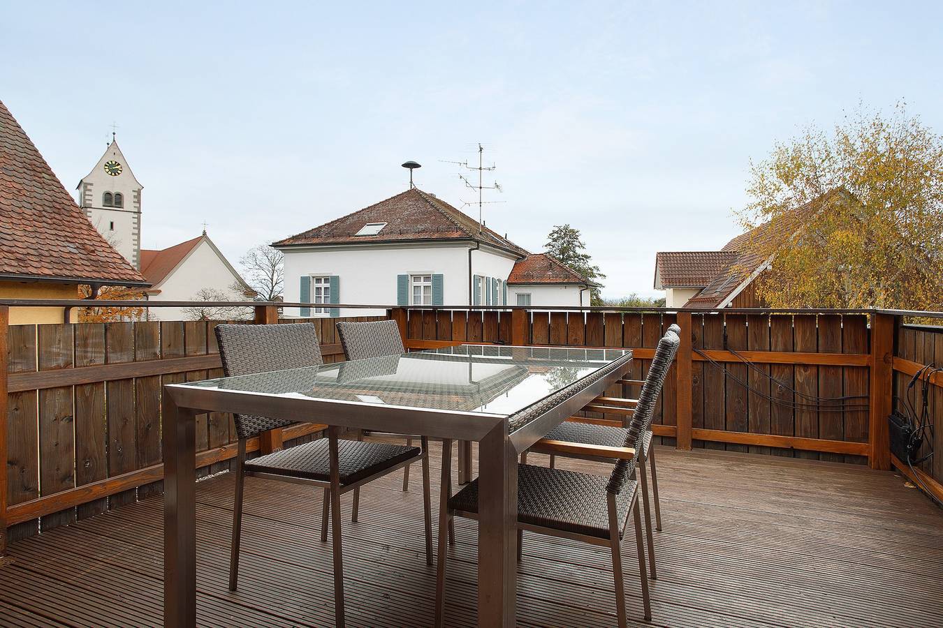 Ganze Wohnung, Suite See Möwe mit Balkon, Wlan und Gemeinschaftsterrasse in Kippenhausen, Immenstaad am Bodensee