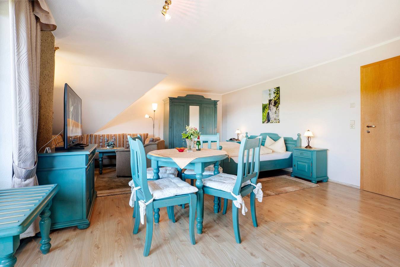 Ganzes Studio, 'Pension Bergblick - Katzenstein' - Großes Superior Einraumappartement in Pobershau, Marienberg