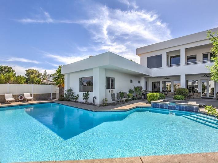 Vacation rental for 24 people, with hot tub in Spring Valley (NV)