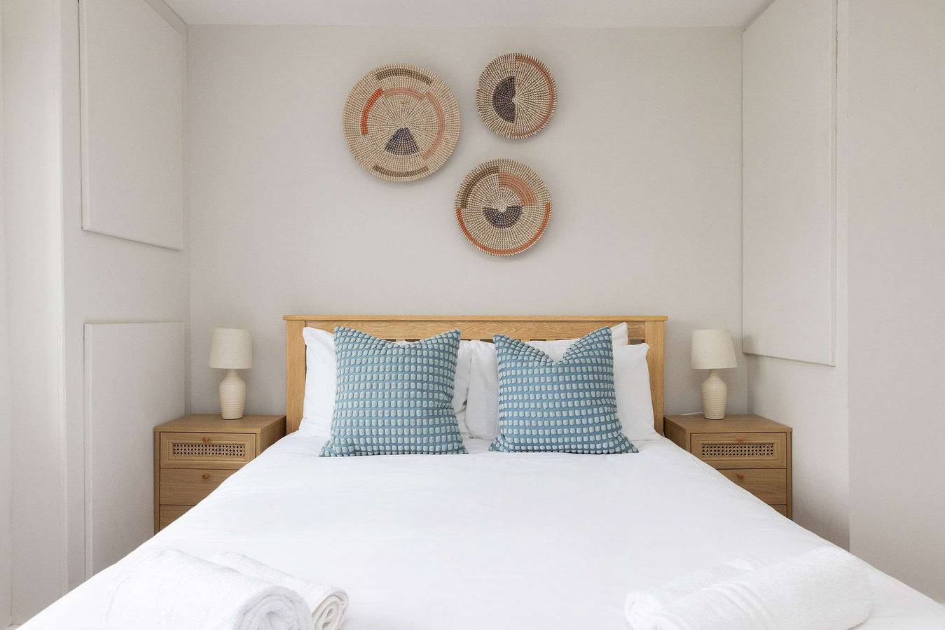Mariners: Stylish Beachside Getaway with Sea Views in West Wittering, West Sussex