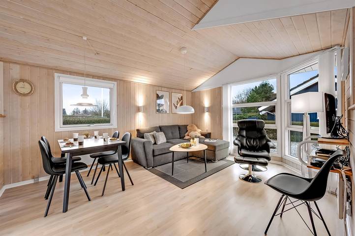2 bedroom home in Hemmet in Bork Havn, Ringkøbing Fjord