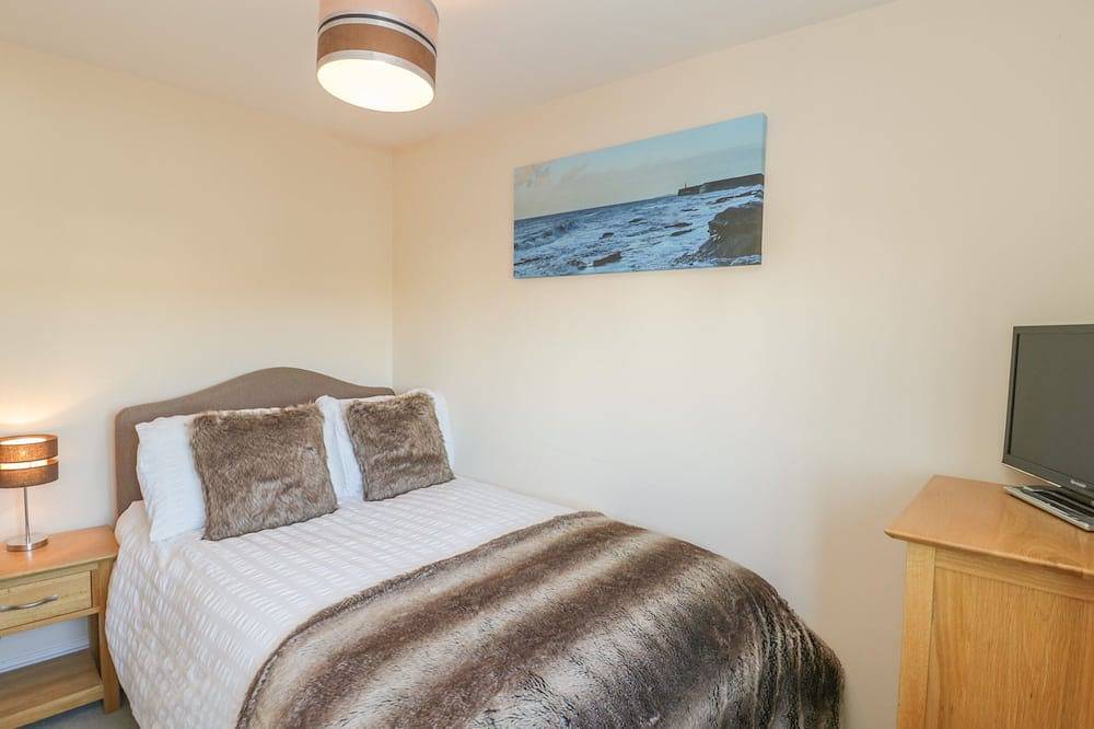7 Malt House Court, family friendly, with a garden in Watchet in Watchet, Somerset