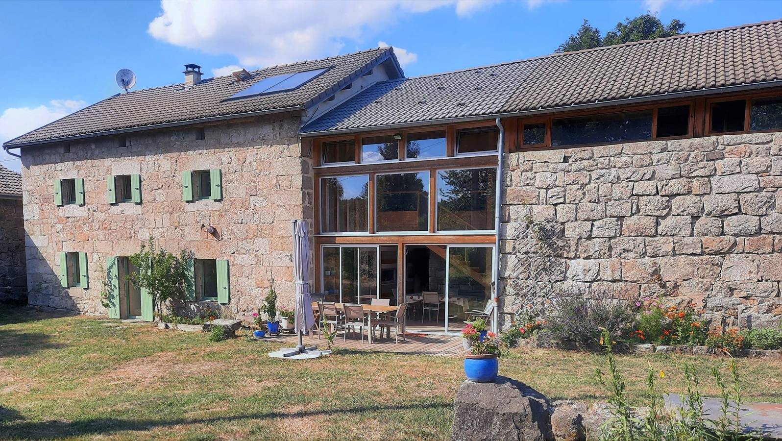 Gîte de Charrey in Le Chambon-sur-Lignon, Massif central