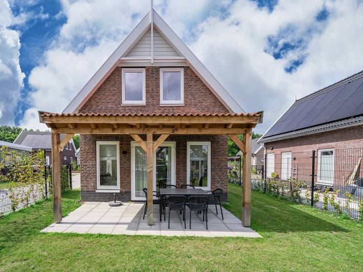 Ferienhaus für 6 Personen, mit Terrasse und Garten, mit Haustier