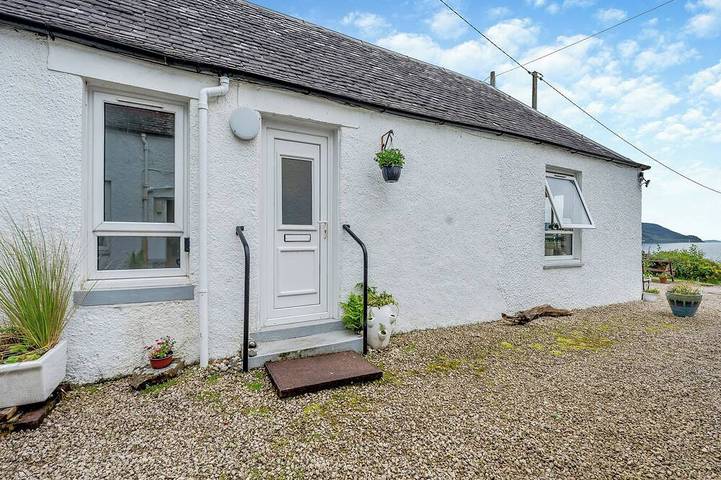 Cottage for 4 people, with garden, with pets on Isle of Arran