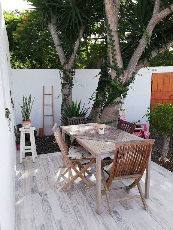 Casa de huéspedes para 4 personas, con terraza y jardín en Adeje - 2