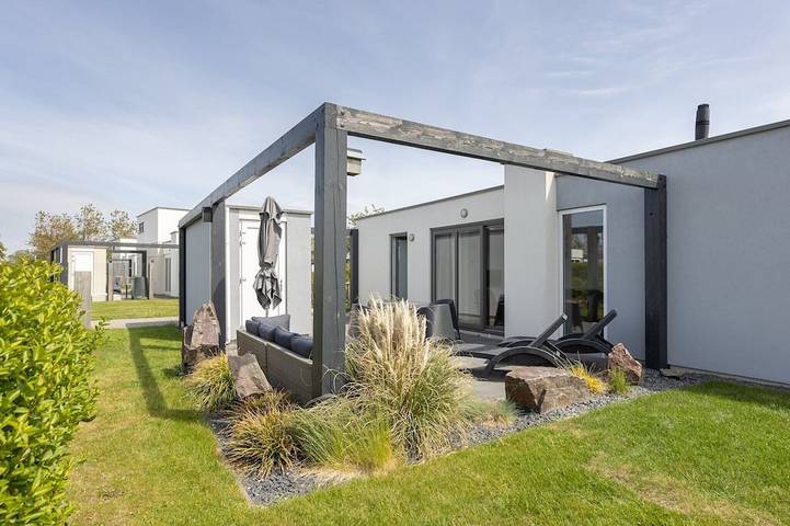 Ferienhaus für 4 Personen, mit Garten und Pool, mit Haustier