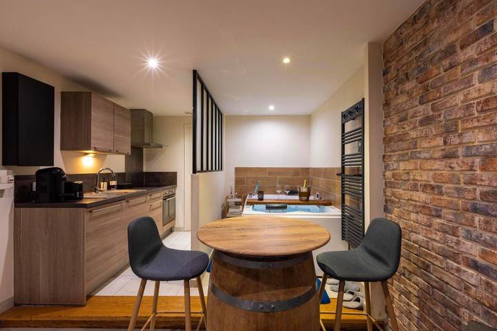 Gîte pour 2 personnes, avec jacuzzi dans Palais des Papes - 3