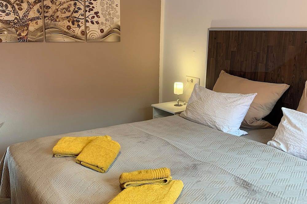 Ganze Wohnung, Schöne und moderne Wohnung mit drei Schlafzimmer, zwei Badezimmer und Sauna in Burgbernheim, Romantische Straße